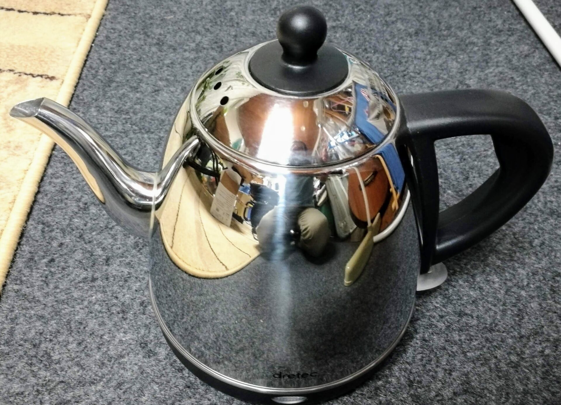 電動ステンレスケトル Dretec Macchiato