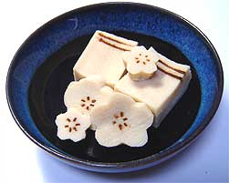 高野豆腐の含め煮(盾豆腐)