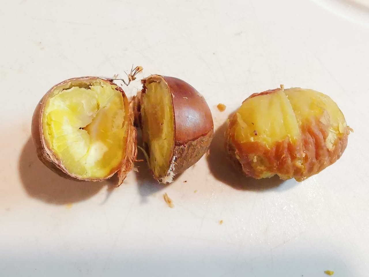蒸した利平栗の断面