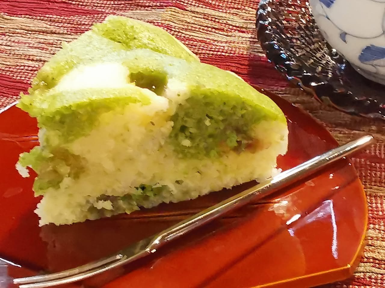 抹茶のマーブル蒸しパン