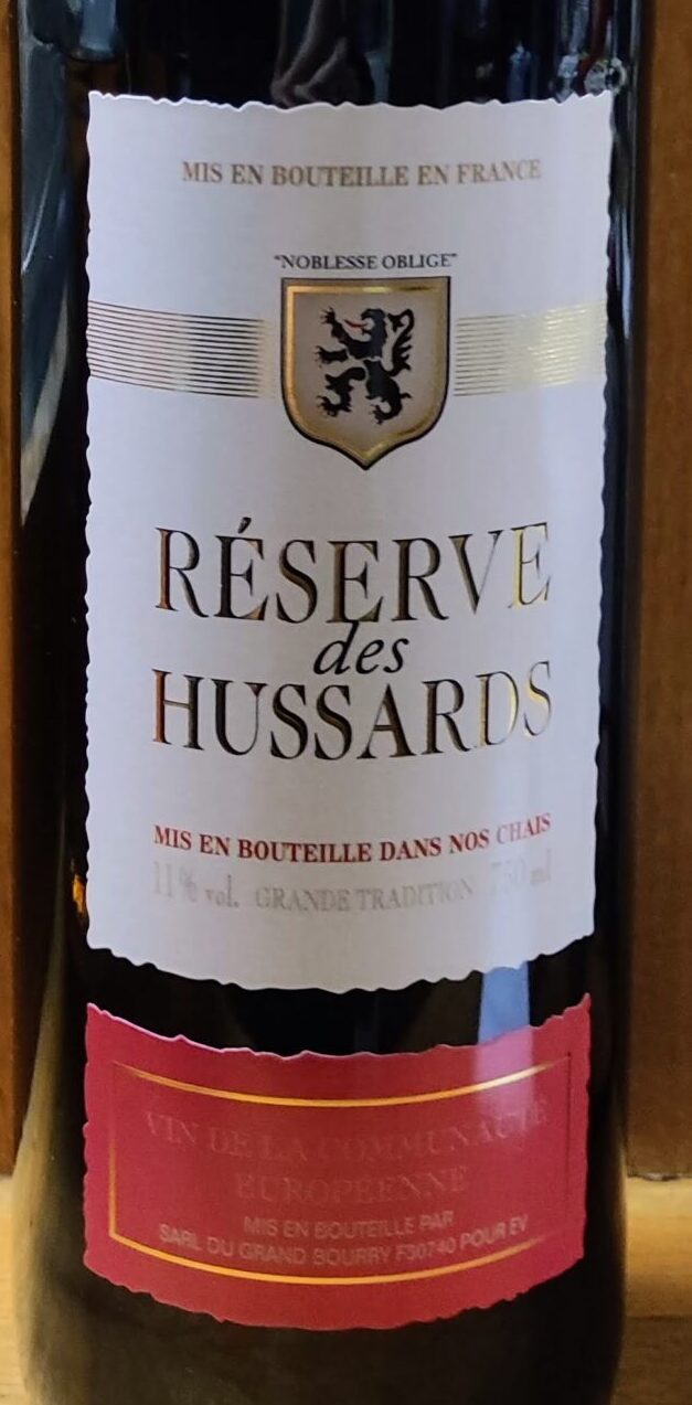Réserve des Hussards Rouge(レゼルヴ・デ・ユサール ルージュ) いろいろ忙しくて、飲んだお酒の瓶とAIによる簡単な説明だけを投稿します