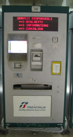 ミラノ中央駅の切符自動販売機