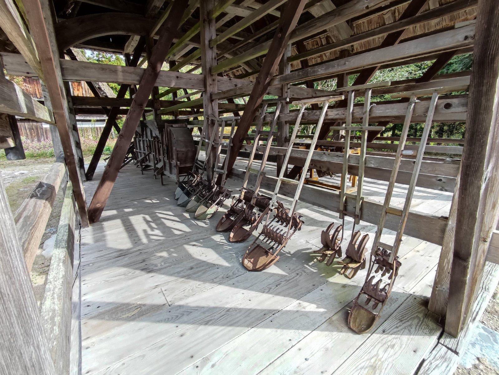 稲架小屋