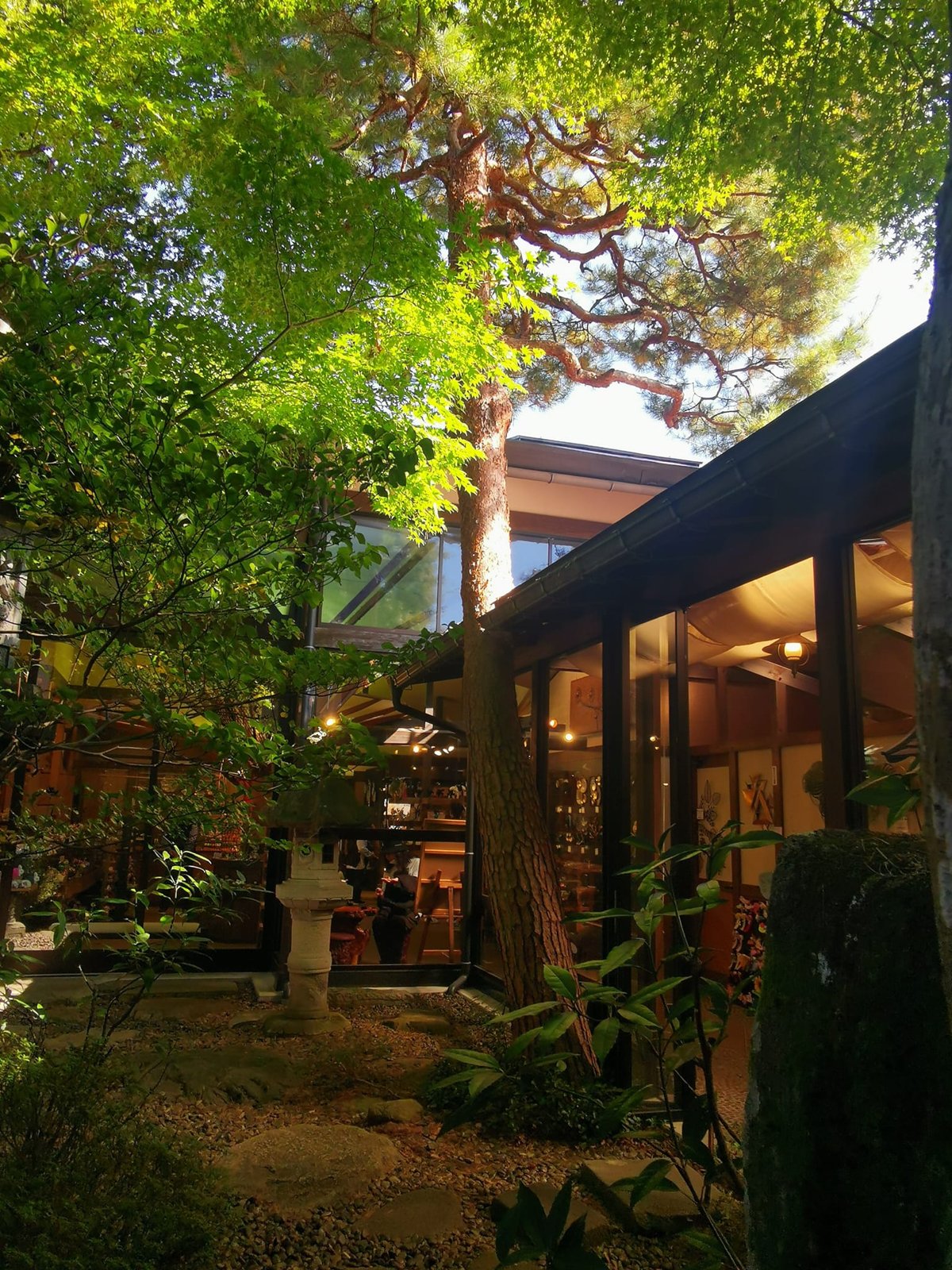 中庭のあるお店