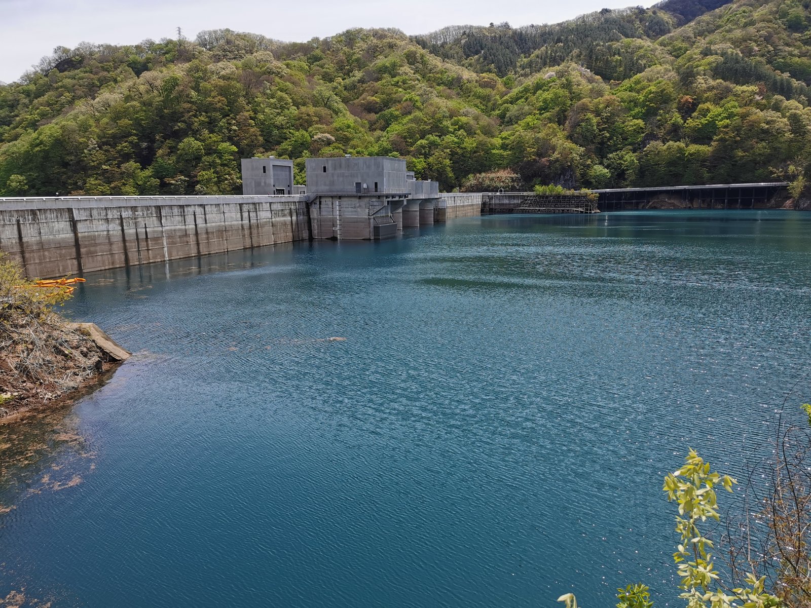 ダム湖 ダム湖