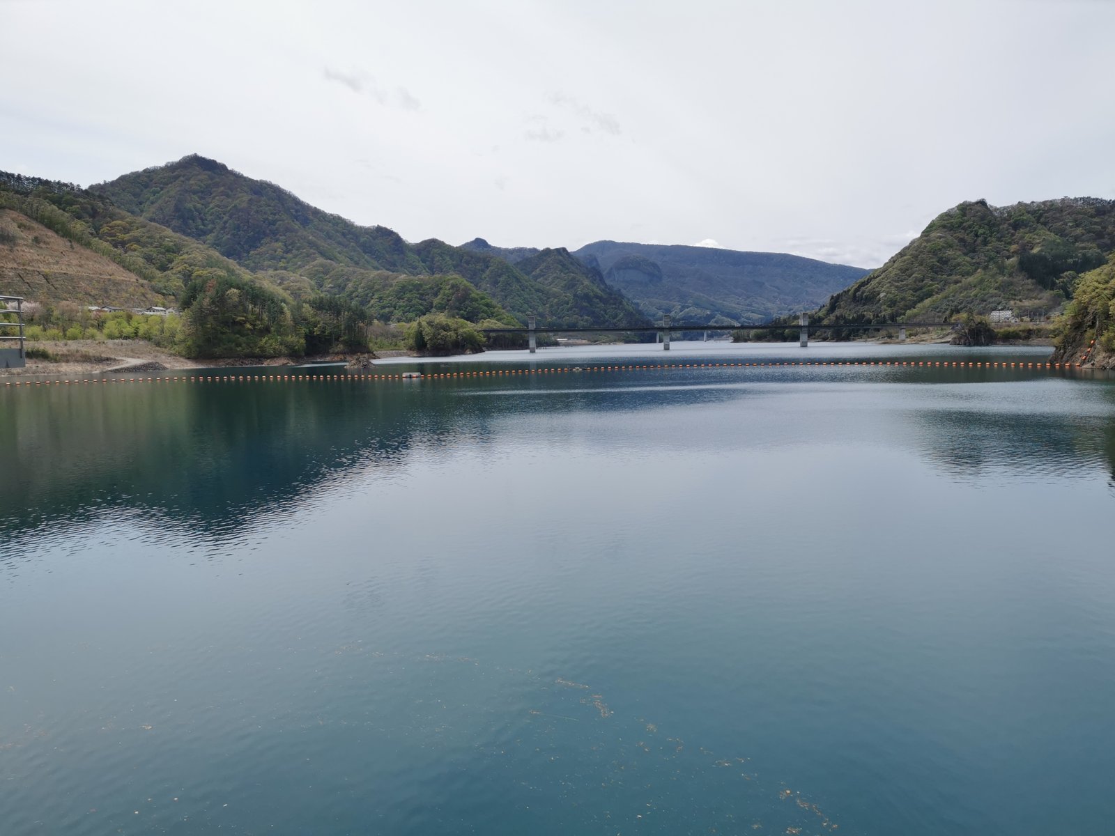 もう一度、ダム湖 もう一度、ダム湖