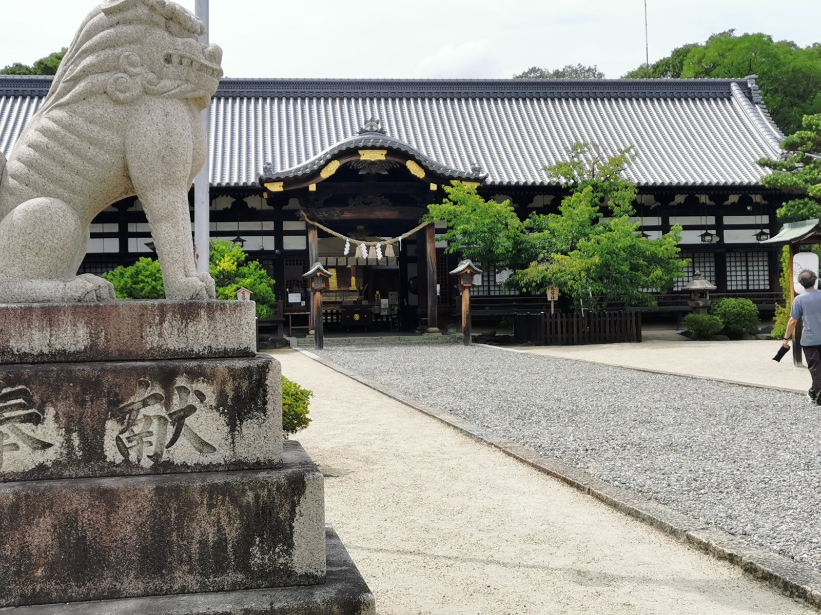 誉田八幡宮の拝殿