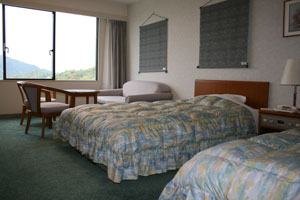 200905royalhotel_room.jpg